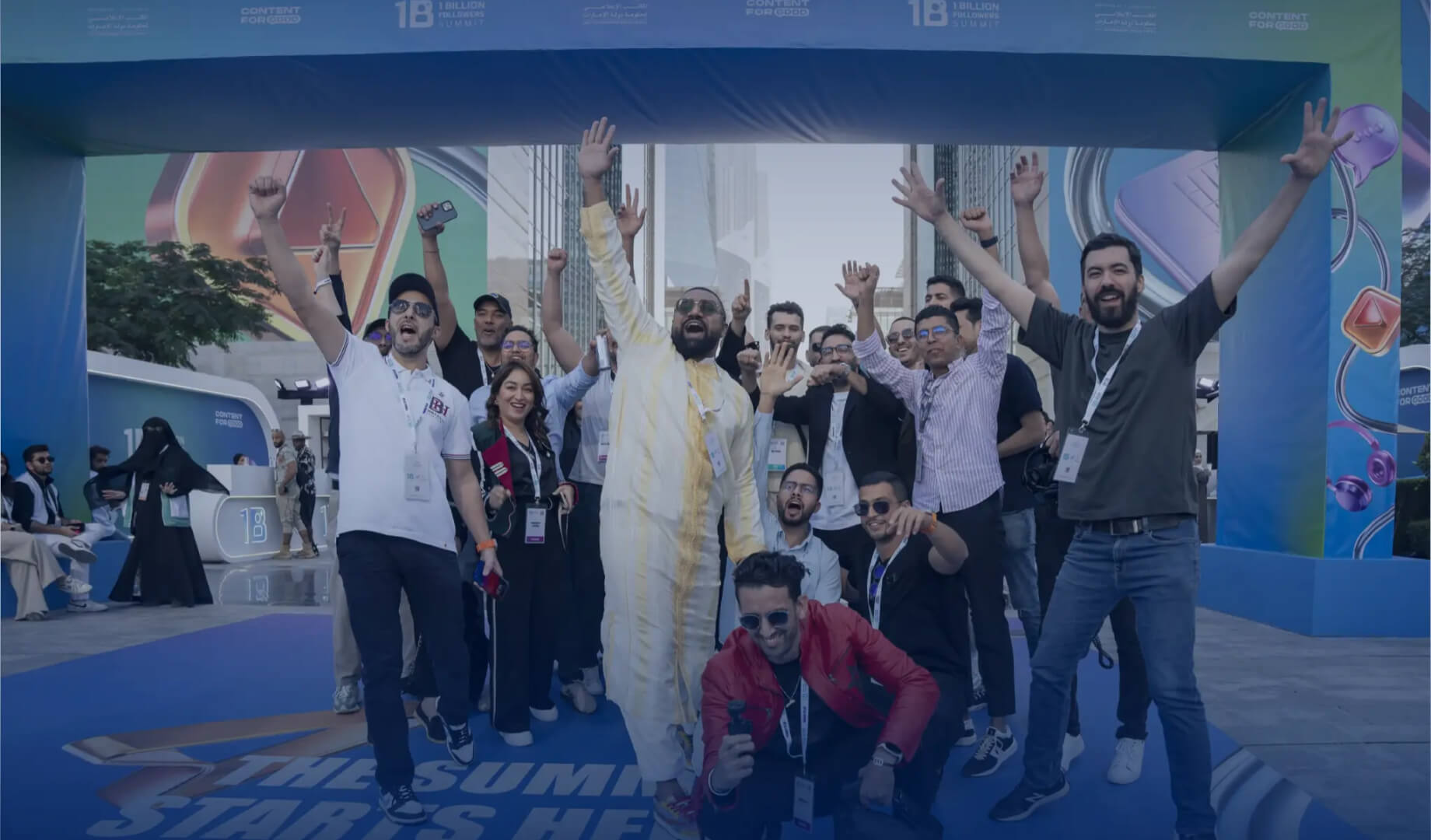 نحن ملتزمون تجاه  